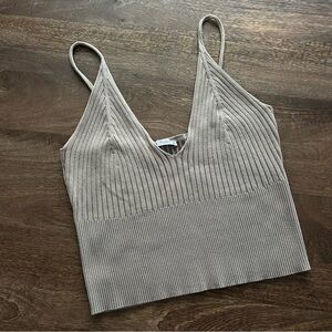 5/$40 Zara Taupe ribbed top size L Large